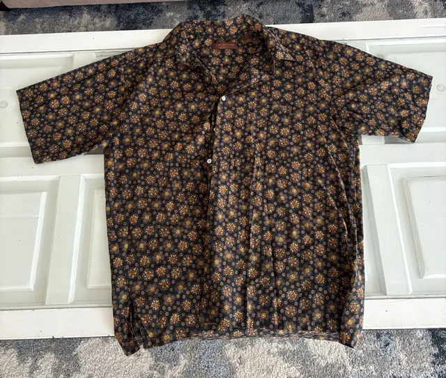 Tori Richard Hawaiian Shirt Size XL Black Floral Print Cotton Lawn Short Sleeve