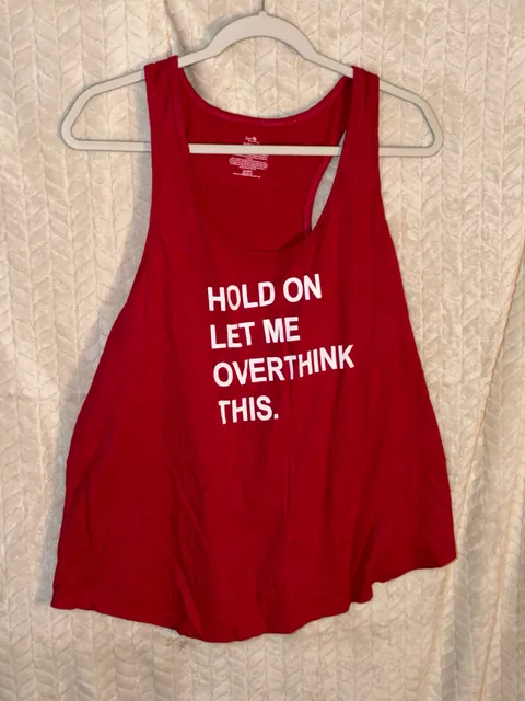 Secret Treasures Tank Top Size XL/XG (16-18) Red Graphic