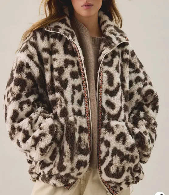 BDG Urban Outfitters Mae print fleece jacket size Small