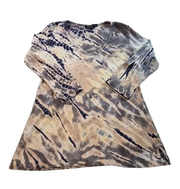 Tryst Women's Tie Dye V-Neck 3/4 Sleeve Tunic Top