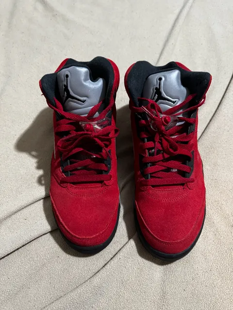 Jordan 5 Retro Raging Bull Sneakers Size 8.5Red Suede