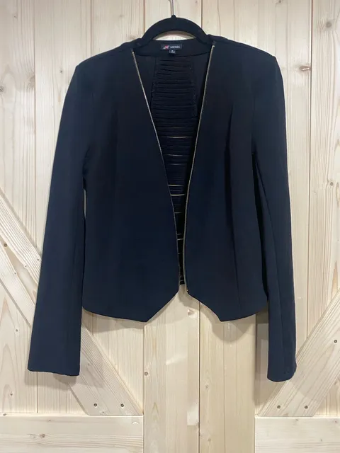 M Michel Jacket Size M Black Open Front Zip Ribbed Detail