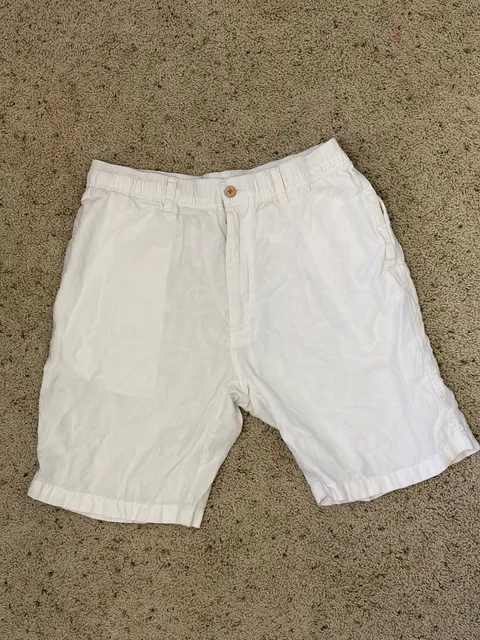 Caribbean Linen Shorts Size 36 White 100% Linen Elastic Waist Coastal Beach