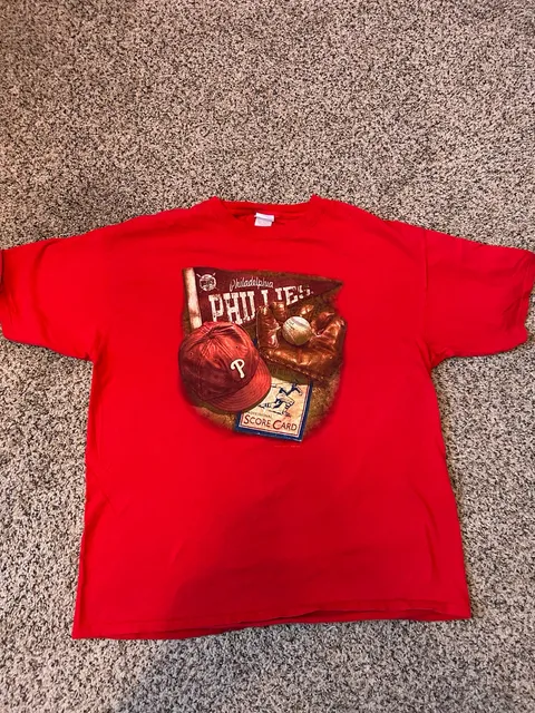 Philadelphia Phillies Graphic T-Shirt Red