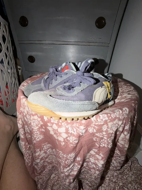 Puma Easy Rider Size 2.5C Purple Sneakers Kids Shoes
