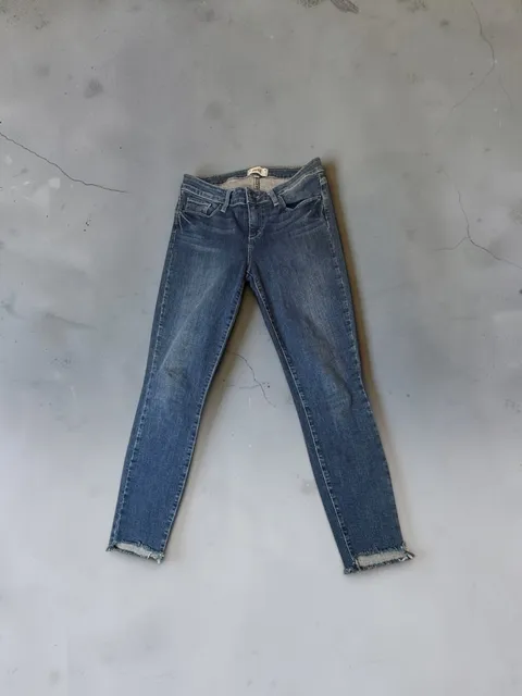 Paige Denim Skinny Jeans Size 29
