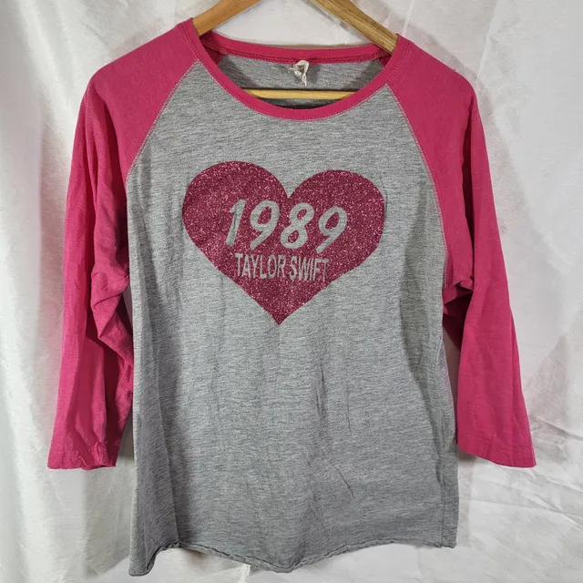L.A.T. Taylor Swift 1989 Raglan Shirt Size L Gray Pink Shake It Off