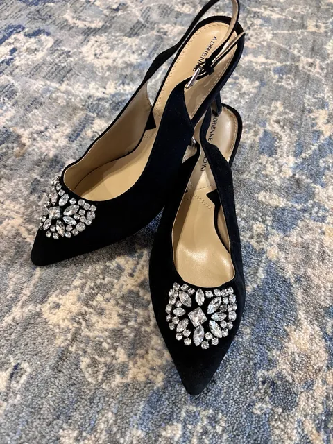Adrienne Vittadini Savblanc Size 8M Pumps Black