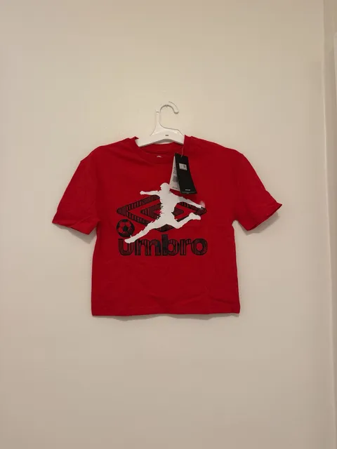 Umbro Graphic Crop T-Shirt kids XS Red Cotton Blend