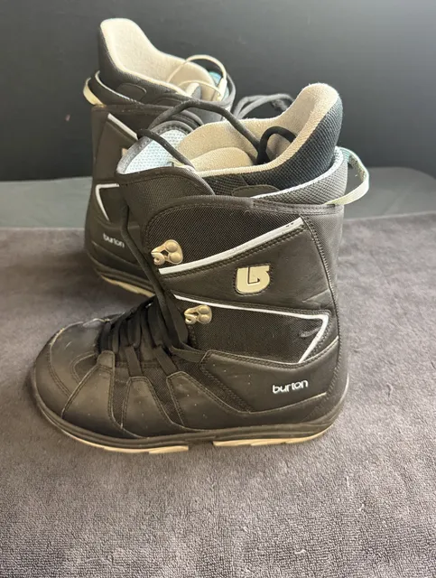 Burton Moto Women's Snowboard Boots Size 10 Black