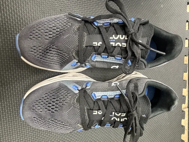On Running Cloudsurfer Size 8 Women's Gray Blue Sneakers