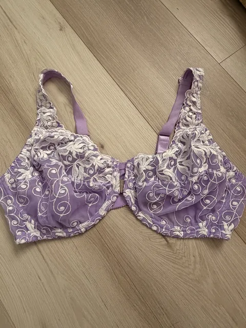 Amoureuse Front Close Bra 44C Purple