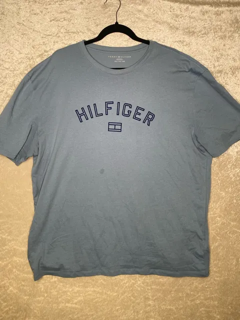 Tommy Hilfiger T-Shirt Size XXL Blue Logo