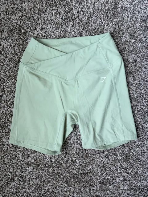 Gymshark Adapt Cross Waist Shorts Green