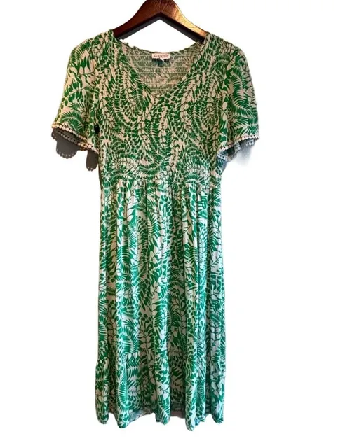 Luxology Green White Leaf Print Smocked Midi Dress