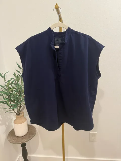 Figs Rafaela Scrub Top Size XL Navy Blue Mandarin Collar