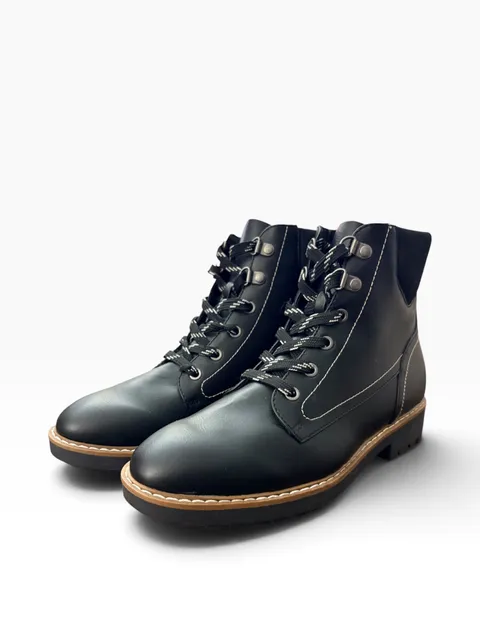 St. John's Bay Durham Boots Size 7M Black Faux Leather