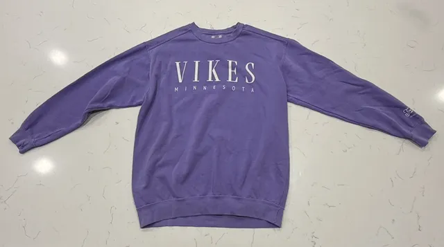 Comfort Colors Vikes Minnesota Sweatshirt Size L Purple Garment Dyed