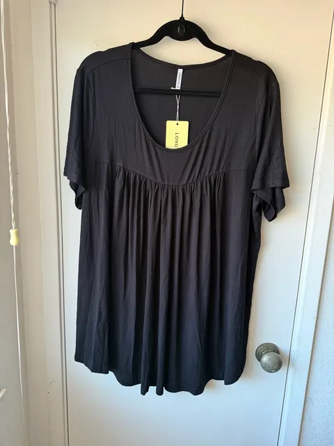 LONGUYAN Pleated Tunic Top Size 3XL Black Short Sleeve Scoop Neck