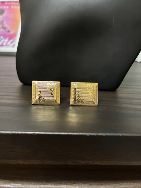 Swank Gold Tone Vintage 1940s Cufflinks Rectangular Engraved Scrollwork