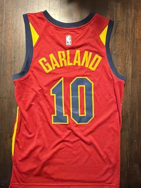 Nike Cleveland Cavaliers Darius Garland 10 Size S Swingman Jersey Red