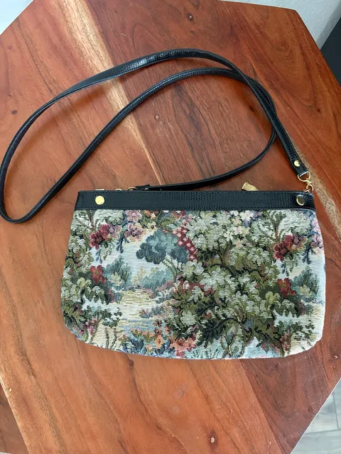 Vintage Floral Tapestry Crossbody Bag Faux Black Leather Trim