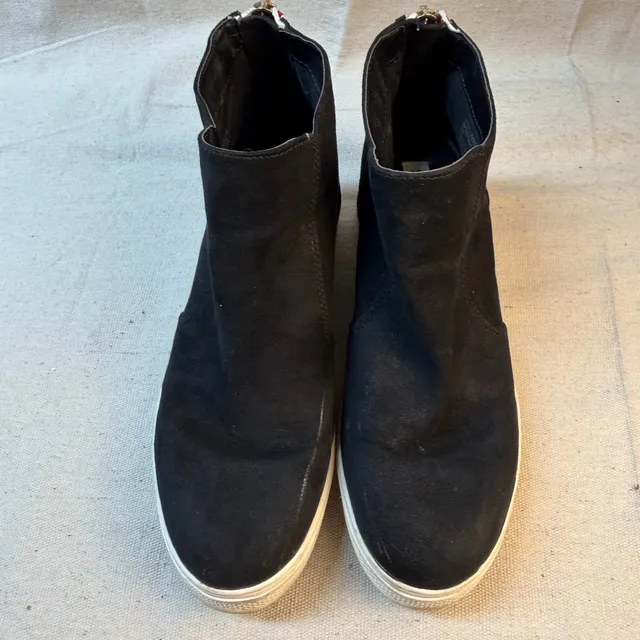 Steve Madden Wedge Sneakers Black Suede Size 8