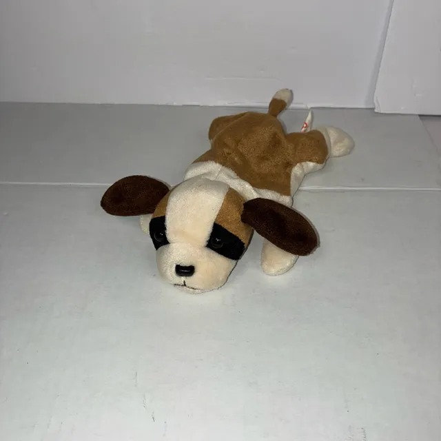 Ty Beanie Babies Tracker The Basset Hound Dog Plush
