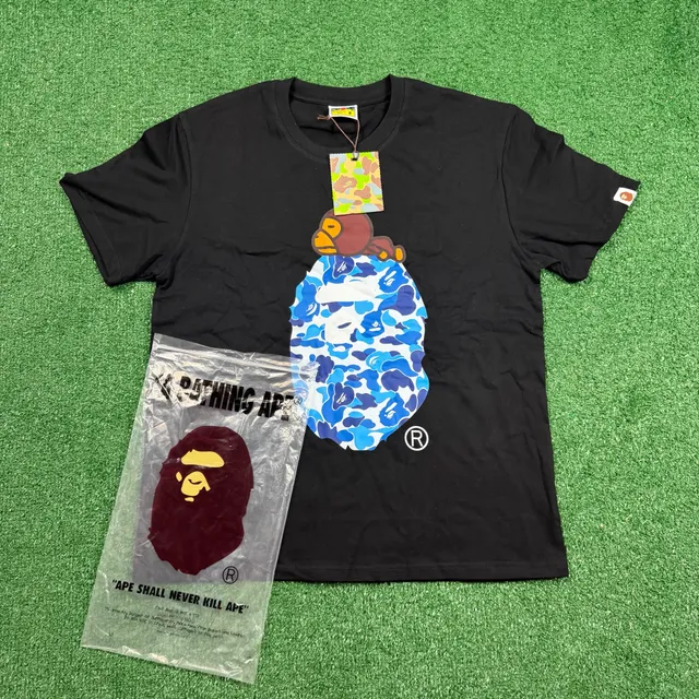 A Bathing Ape Bape Baby Milo Camo T-Shirt Size M Black
