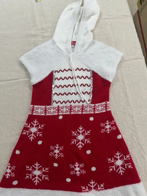 Girls 33 Degrees Hooded Holiday Christmas dress in size M (10/12) 
