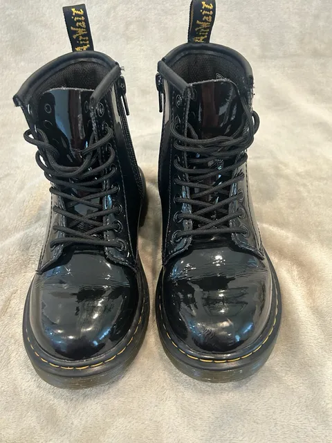 Kids Dr. Martens 1460 J Patent Leather Boots Size Black