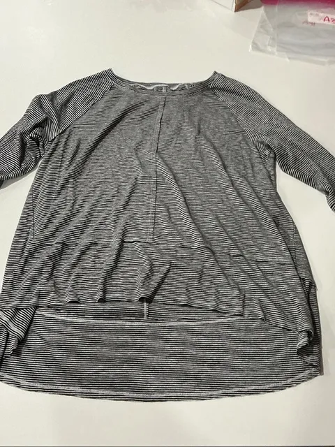 Striped Black & White Women's Long Sleeve Top