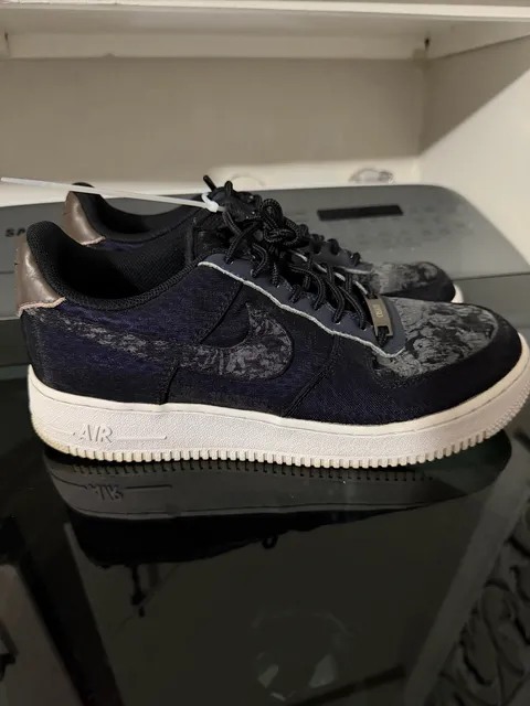 Nike Air Force 1 Future Movement Size 9 Low Sneakers