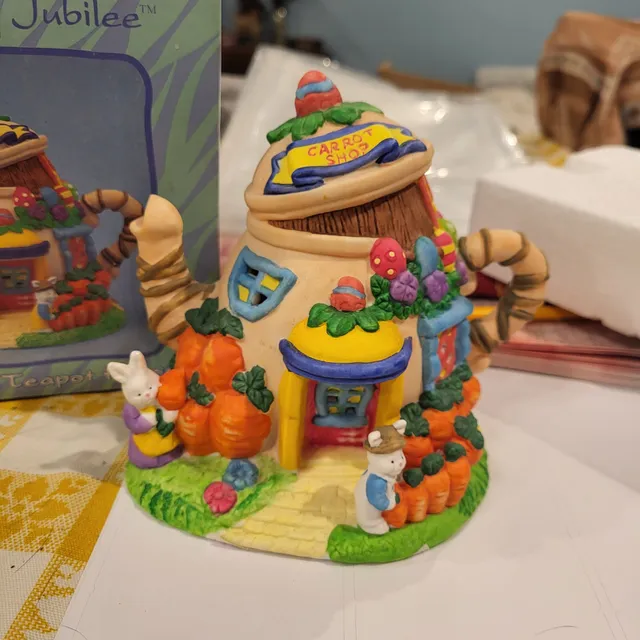 Jubilee Carrot Shop Ceramic Easter Bunny Teapot Figurine