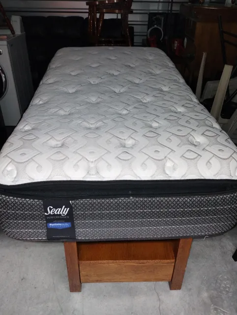 Sealy Performance Posturepedic Mattress Twin - Free Delivery 