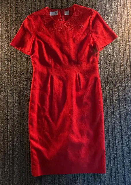 Liz Claiborne Sheath Dress Size 6 Red Rayon Embroidered Collar Vintage