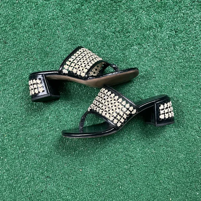 Tory Burch Woven Raffia Heeled Sandals Size 9M Black