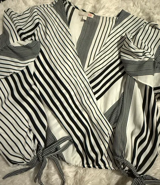 Gianni Bini striped blouse long sleeve with bow detail sz M