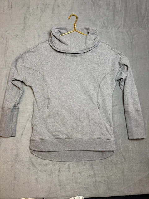 Lululemon Funnel Neck Pullover Sweatshirt Gray Casual Athletic