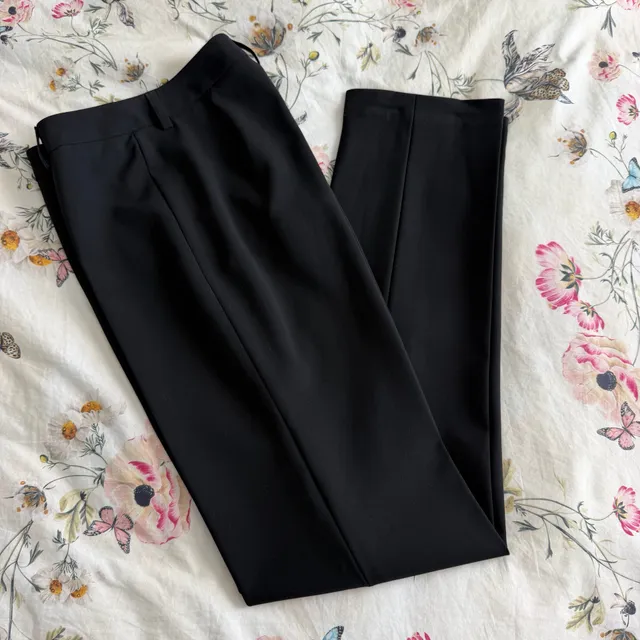 Theory Dress Pants Size 2 Black Wool Blend Tailored Trousers