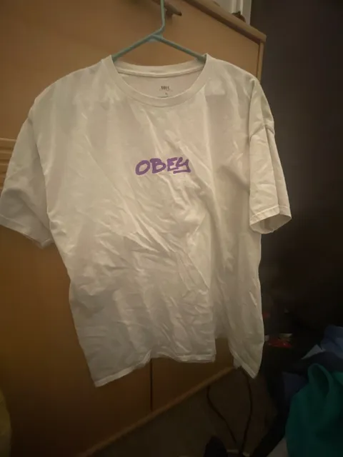 Obey Graffity T-Shirt Size XL White Worldwide Locations