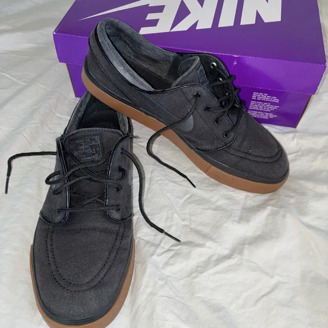 Nike SB Stefan Janoski Size 8.5 Black Gum Sole Skate Shoes