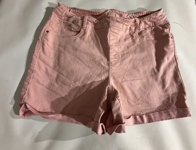Time and Tru Pink Cuffed Elastic Waist Denim Shorts Size XL 16-18