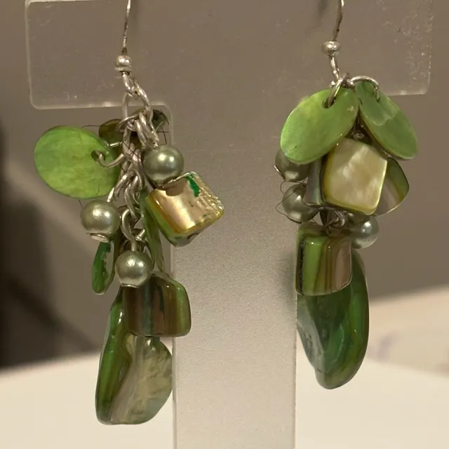 Green Shell Pearl Cluster Dangle Earrings