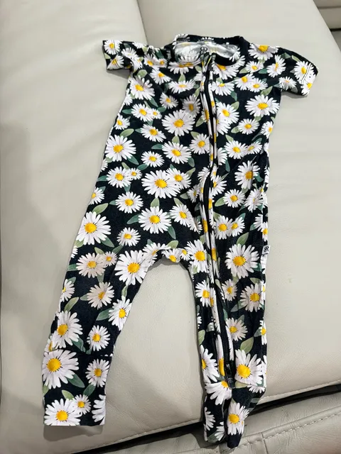 Bums & Roses Daisy Romper Size 9-12 Months Black Floral Bamboo Zip Footie