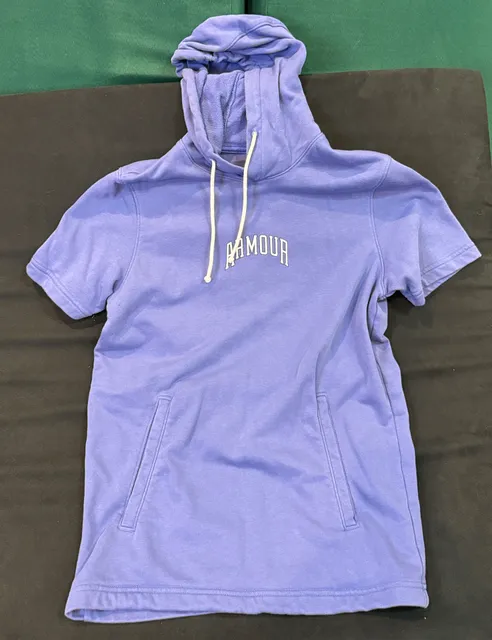 Under Armour Short Sleeve Hoodie Size S Purple Graphic Logo