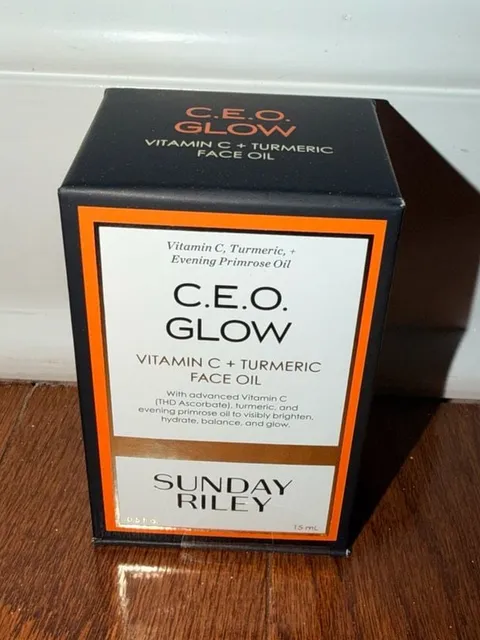 Sunday Riley C.E.O. Glow Vitamin C + Turmeric Face Oil Size 15 ml