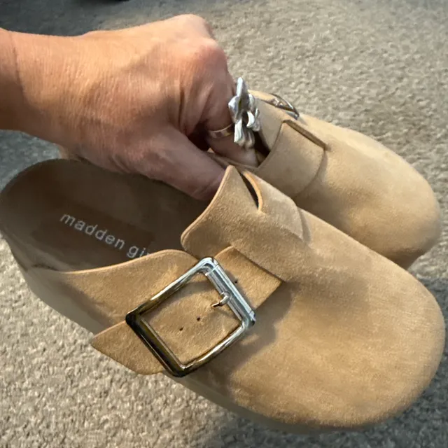 Madden Girl Platform Clog Sandal Tan Suede Buckle Slip On Shoes 6