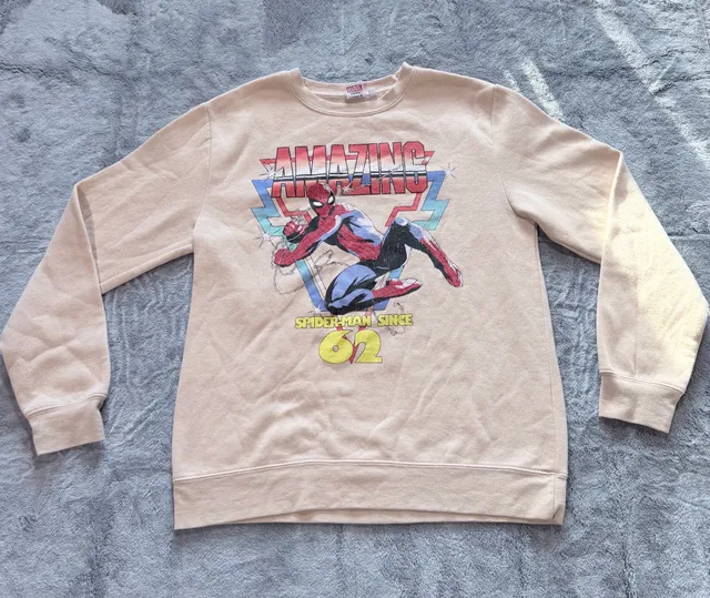 Marvel Spider-Man Amazing Since 62 Sweatshirt Size M Tan Graphic Pullover