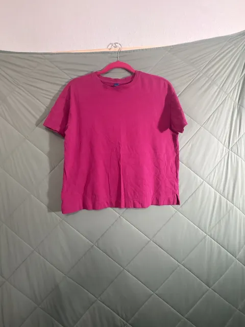 Old Navy Vintage Tee Size S Magenta Short Sleeve Cotton T-Shirt